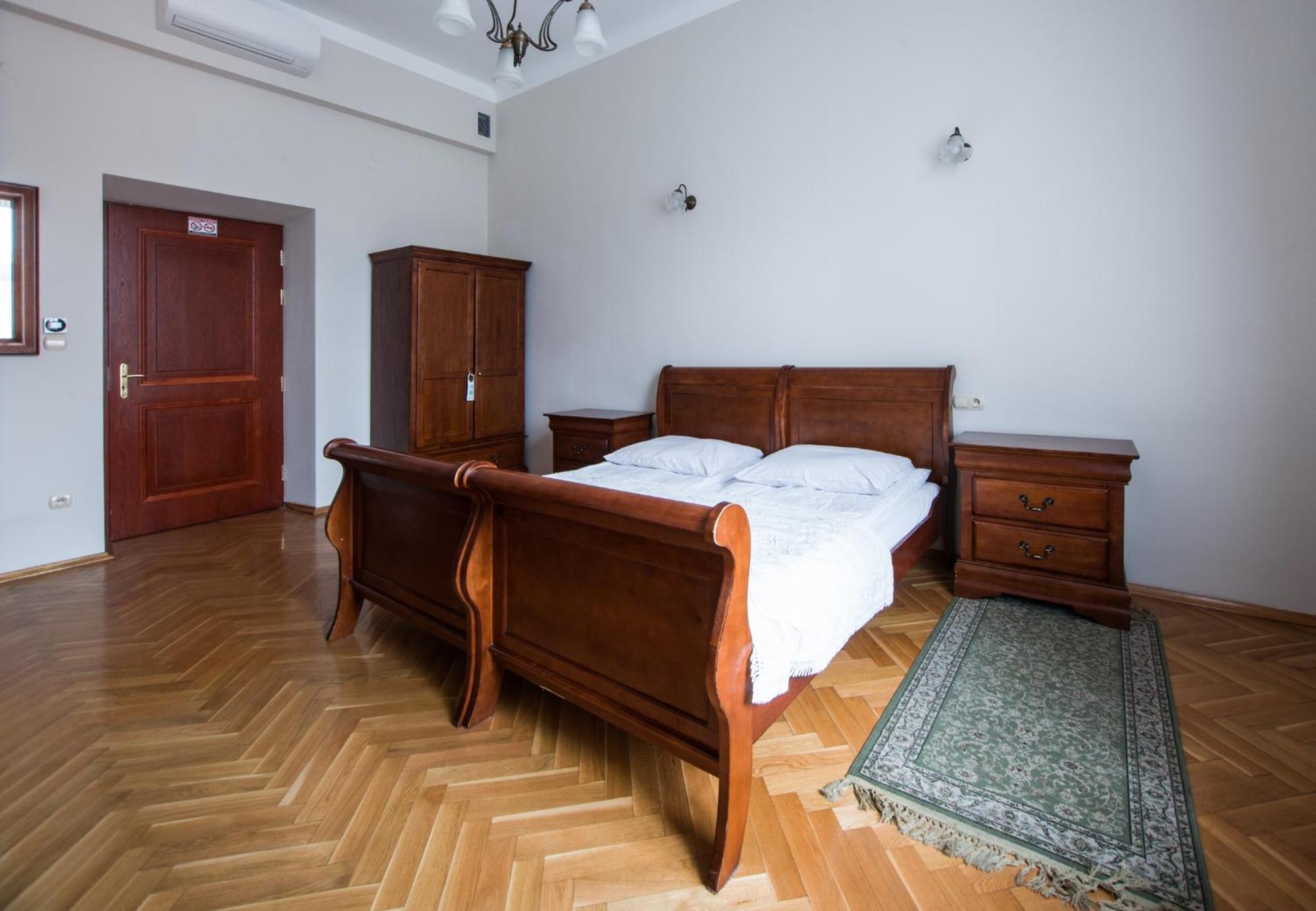 Aparthotel Basztowa Krakow Exterior photo