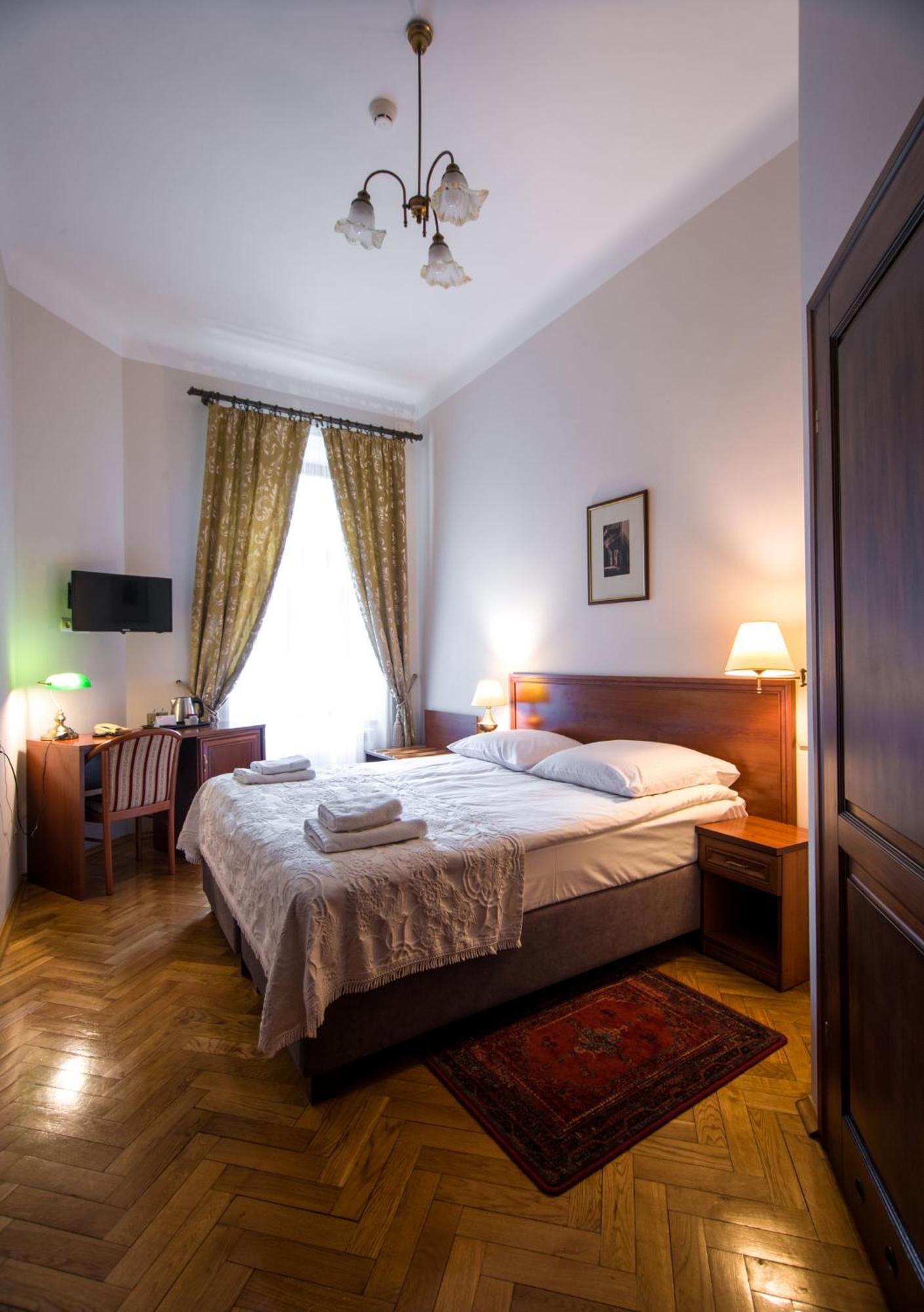 Aparthotel Basztowa Krakow Exterior photo